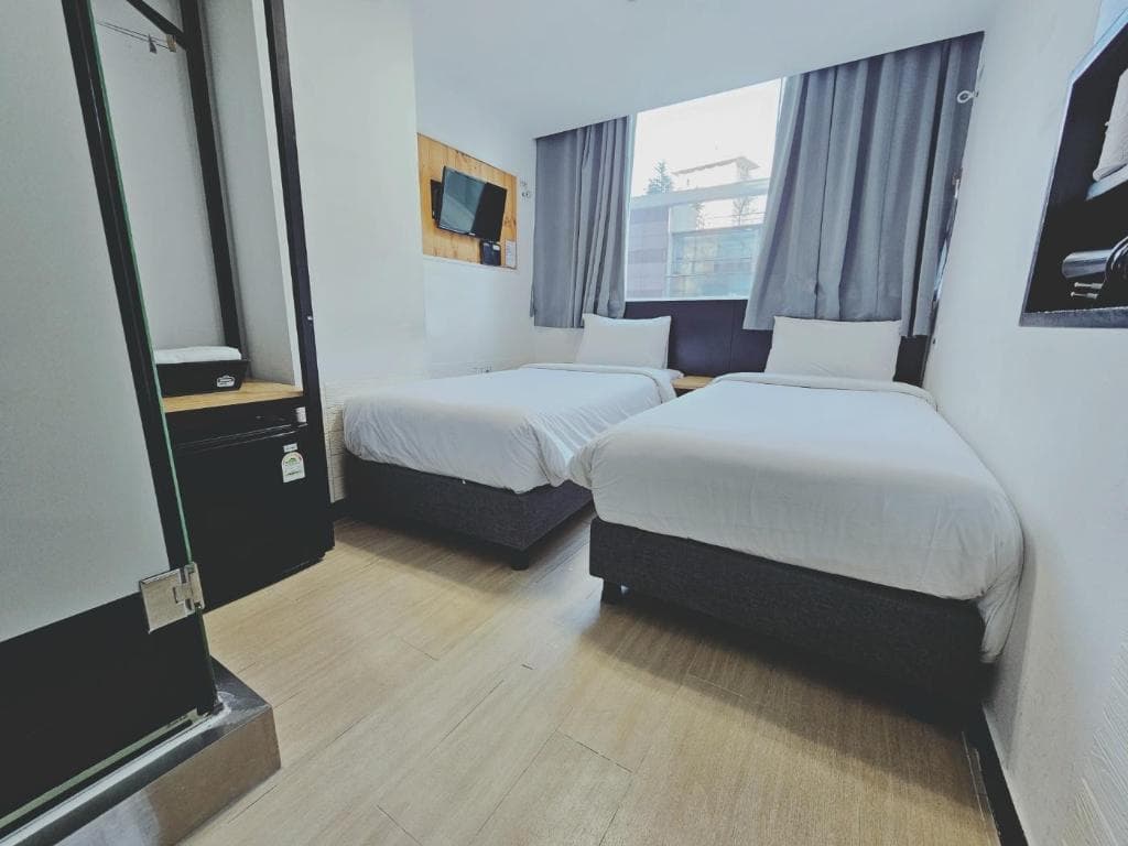 90b69a33ab2a49c62b0687d12686569b